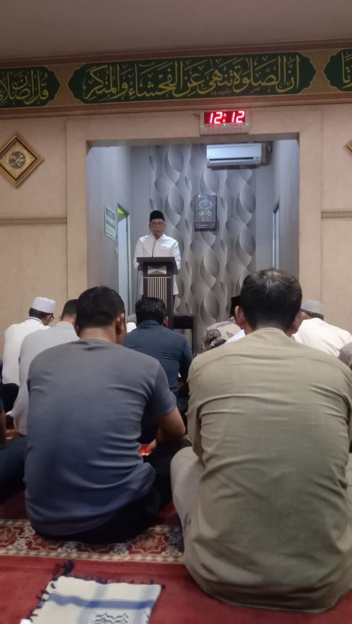 Khatib Jumat yang Bertugas Tidak Hadir, Wali Kota Benyamin Ambil Alih