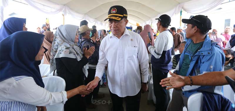 Tertunda 6 Tahun Menko Muhadjir Akhirnya Serahkan Kunci Rumah Hunian Tetap Korban Gempa Likuifaksi Palu