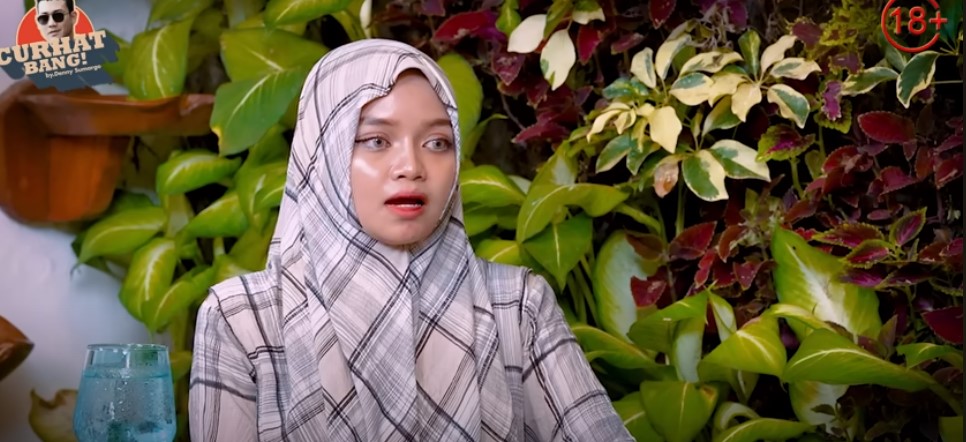 Viral! Curhat Istri Pendakwah, Suaminya Berselingkuh dengan Waria