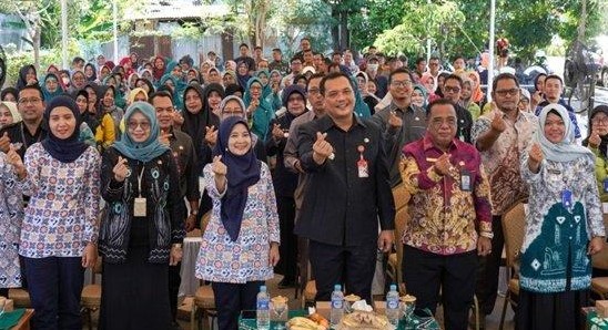Kota Banjarbaru Raih Penghargaan Kampung Keluarga Berkualitas 