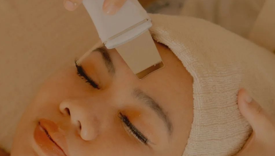 Percaya Gak? Tanpa Harus Operasi, Galvanic Facial Bikin Wajahmu Bak Baby Face