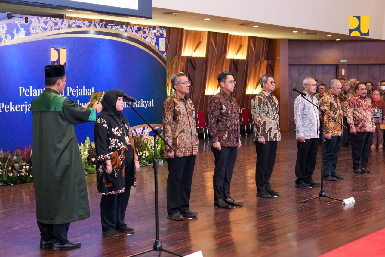 Menteri Basuki Lantik 5 Pejabat Pimpinan Tinggi Madya dan 2 Pejabat Fungsional Ahli Utama