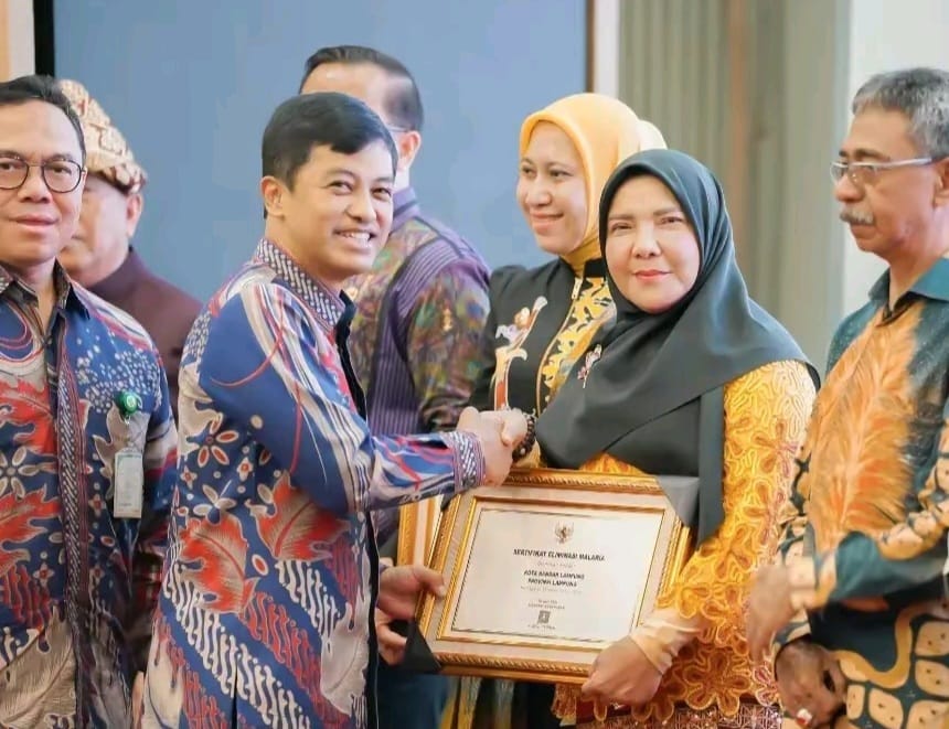 Wali Kota Eva Dapat  Sertifikat Malaria dari Kemenkes RI