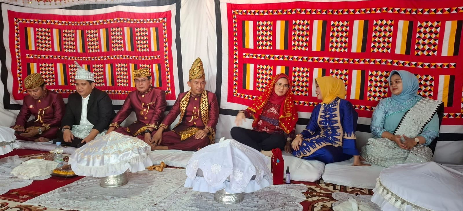 Nanda Gelar Khatu Kusuma Enton Anjau Silau ke Padang Cermin