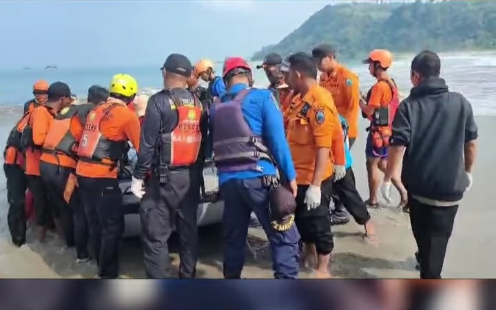 Hari ke-3, Remaja Tenggelam Pantai Rio Ngambang Dekat TKP