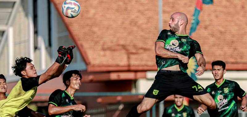 Persebaya Masih Butuh Satu Pemain Asing Bertahan, Berikut Daftar Pemain Persebaya Tahun ini