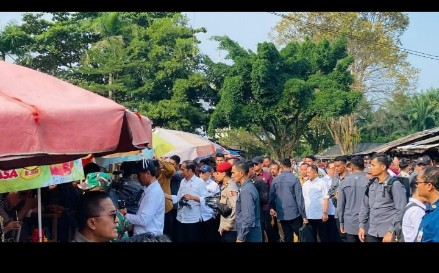 Menyala, Anjau Silau Jokowi dari Kalianda  hingga Pasar Sentral Lampura