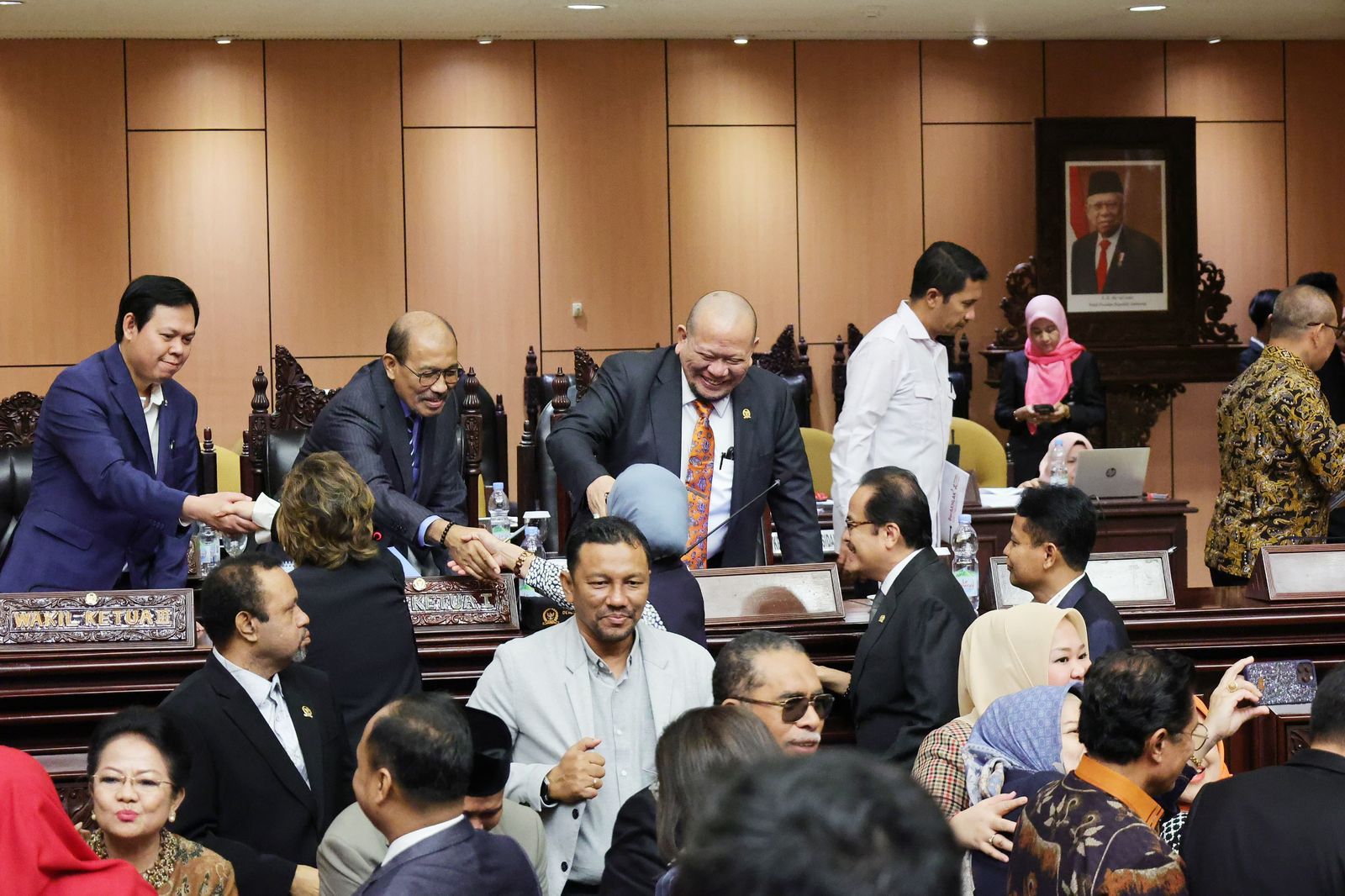 Meski Banyak Interupsi, Sidang Paripurna DPD RI Happy Ending