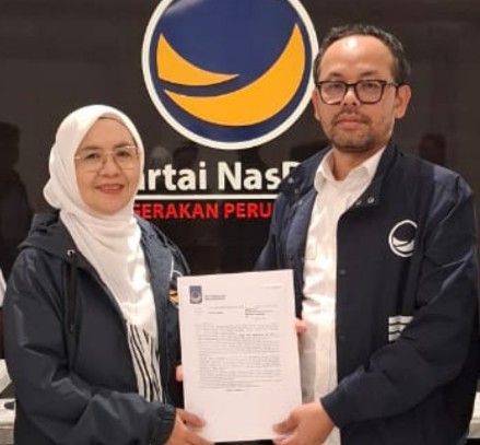 Isteri Bupati Pesibar Septi Dapat  Rekom NasDem Nyalon Bupati 