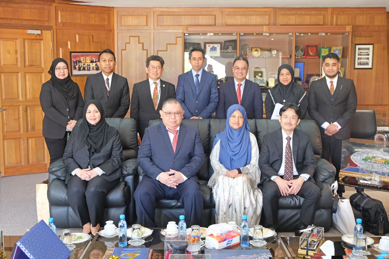 JAM-Datun R. Narendra Jatna Laksanakan Courtesy Call kepada Jaksa Agung Brunei Darussalam