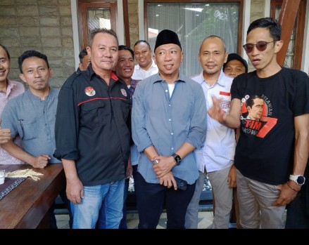 Elektabilitas Rendah, Relawan Jokowi Tolak Cawagub PSI Benkis