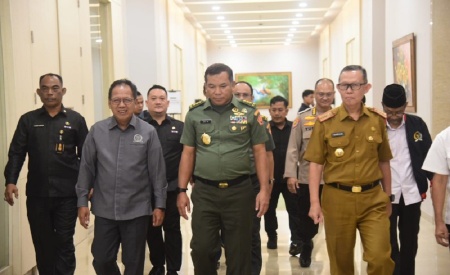 Mingrum Gumay, Sambut Kunjungan Kerja KASAD