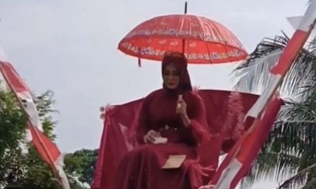 Viral di Medsos, Panjat Pinang Hadiah Janda Muda