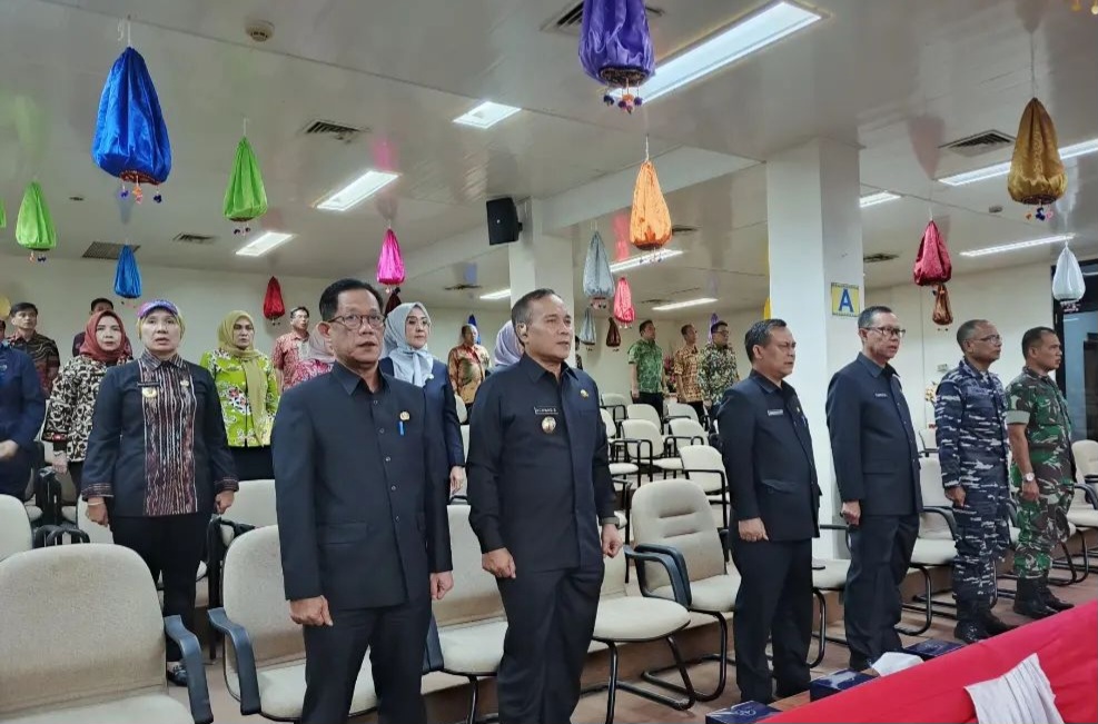 Pj. Gubernur Lampung dan Ketua DPRD Provinsi Lampung Tandatangani Persetujuan Bersama Raperda APBD Tahun 2025.