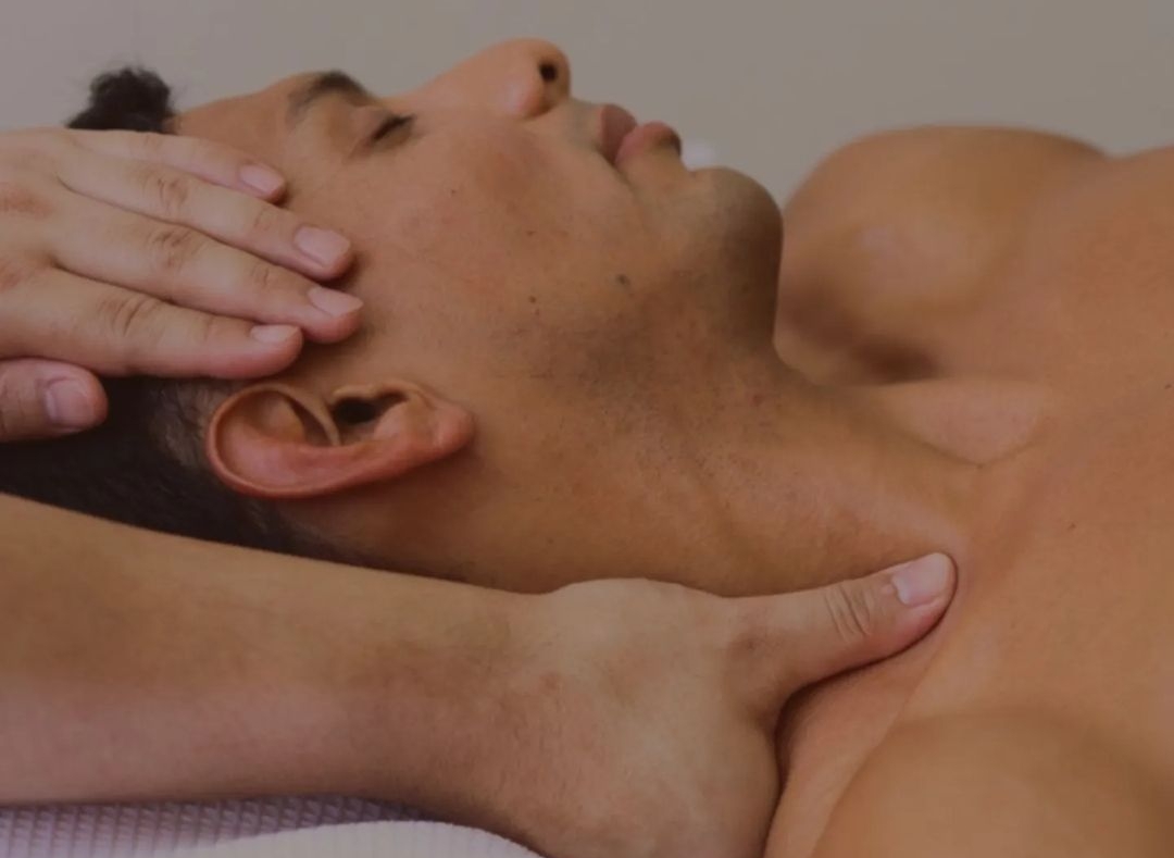 Back Shoulder Massage, Pijatan Khusus  Atasi Bahu Melorot, Berikut Manfaat Lainnya