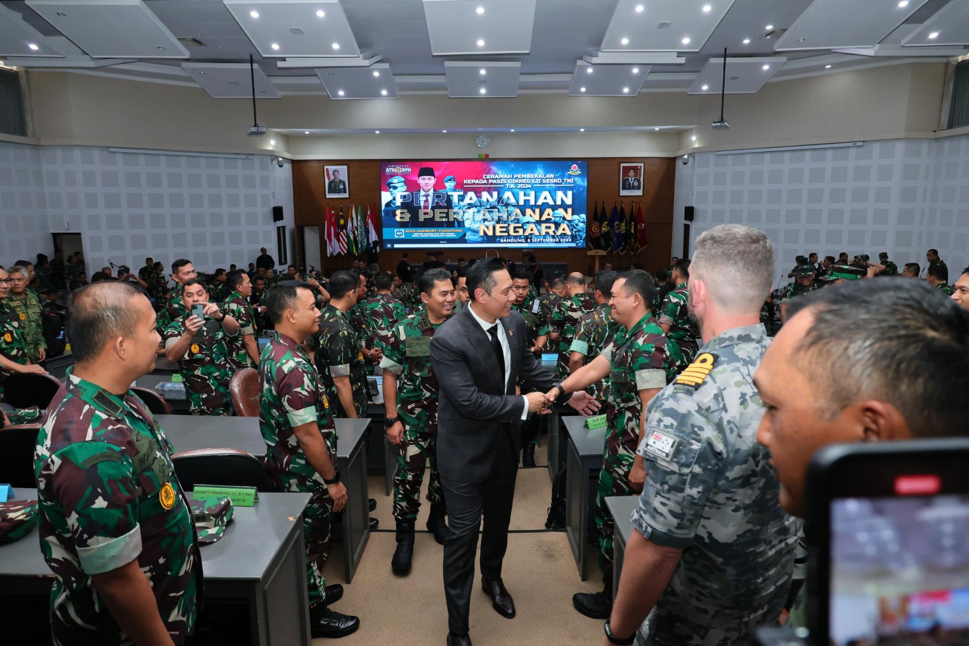 Berikan Ceramah Pembekalan kepada Pasis Dikreg LII Sesko TNI, Menteri AHY: Siapkan Tata Ruang Wilayah Pertahanan yang Kredibel dan Adaptif