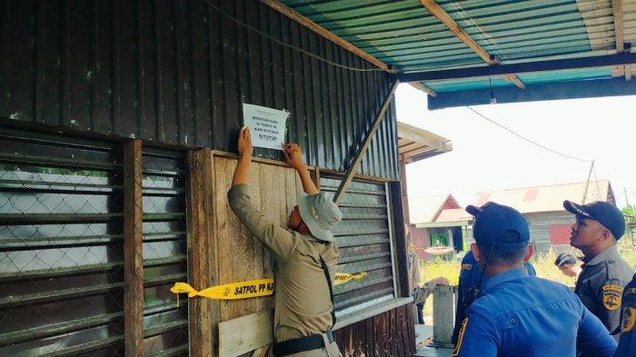 Belasan Warung Malam di Desa Sungai Buluh Disegel Karena Jadi Warung Esek-esek