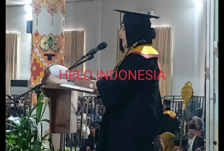 Eva Dwiana Diwisuda Magister Hukum Cum Laude dari Pasca Sarjana UIN RIL