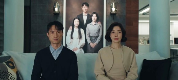 Nonton Drama Korea Perfect Family Episode 12 Sub Indo