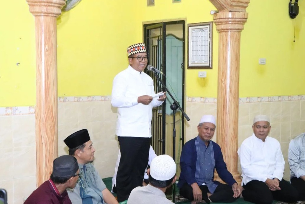 Pj. Gubernur Lampung Bersilaturahmi dengan Warga Bataranila dan Ajak Jaga Kondusivitas Jelang Pilkada.
