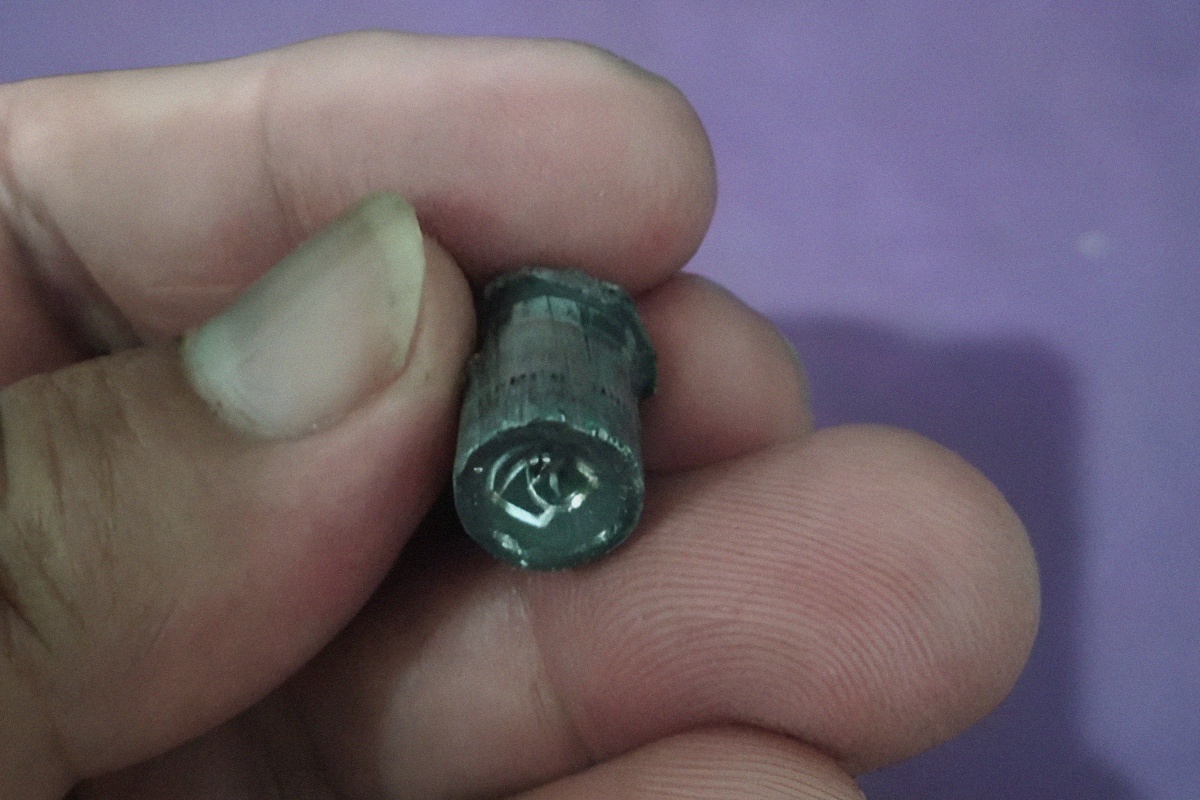 Kaget Pol, Ada Peluru Masuk Kamar Mengenai Paha Warga Surabaya