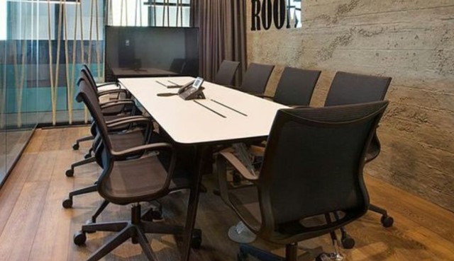 Tips Memilih Model Meja Kantor Custom Modern dan Berkualitas