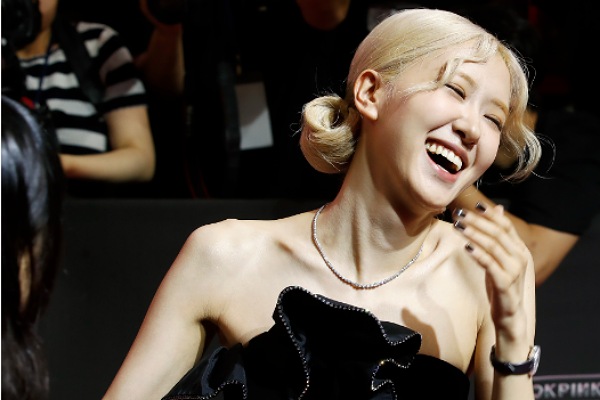 Rose Blackpink Menatap ke Seberang Lautan dengan Kesepakatan Atlantic Records