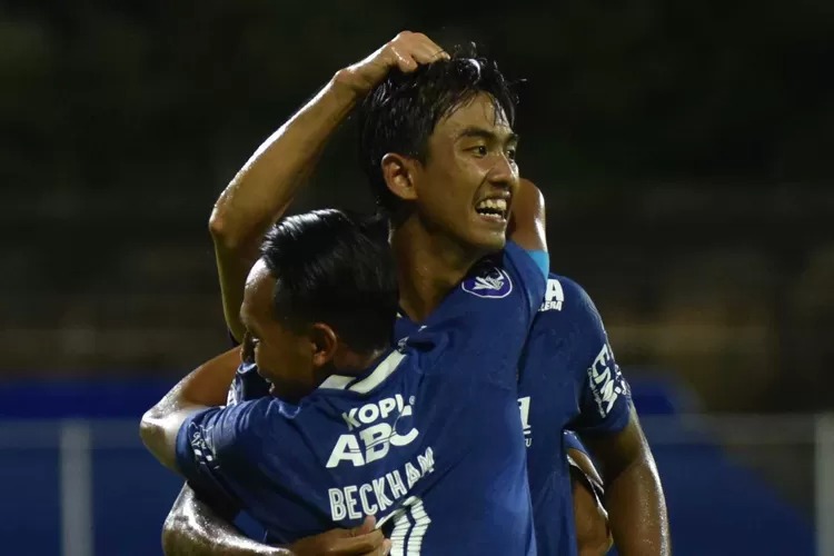 Persib Bantah Adanya Intimidasi Pada Bobotoh Tapi Berikan Sanksi Pada Kakang Rudianto dan Seorang Official, Kenapa ?