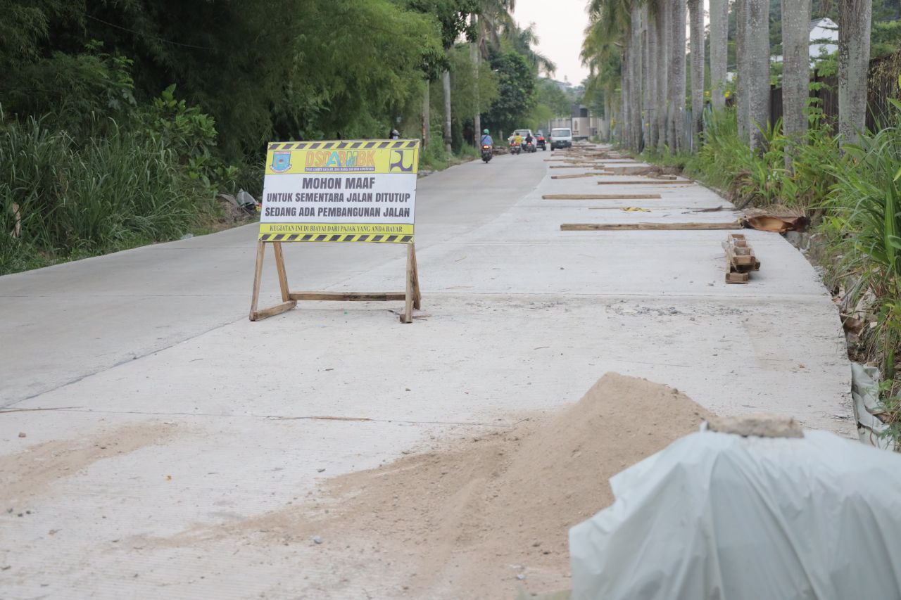 Pemkot Tangsel Perbaiki Jalan Raya Villa Pamulang; Progres Capai 98 Persen