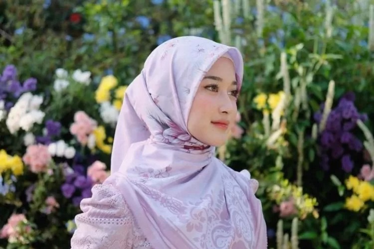 Profil Kamila Asy Syifa, Selebgram yang Tengah Diperbincangkan Karena Menikah Dengan Gus Zizan