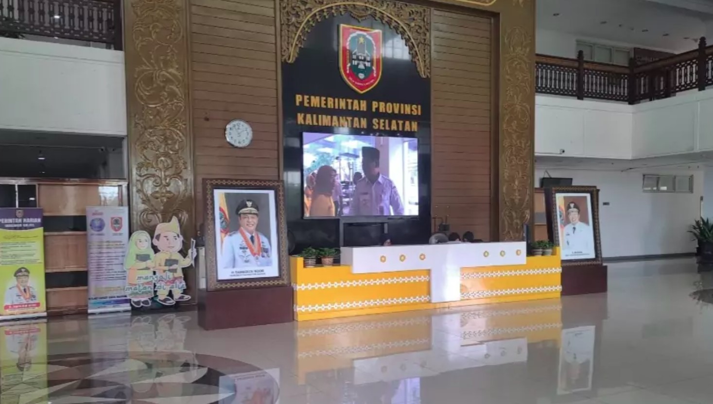 KPK Geledah Ruang Kerja Gubernur