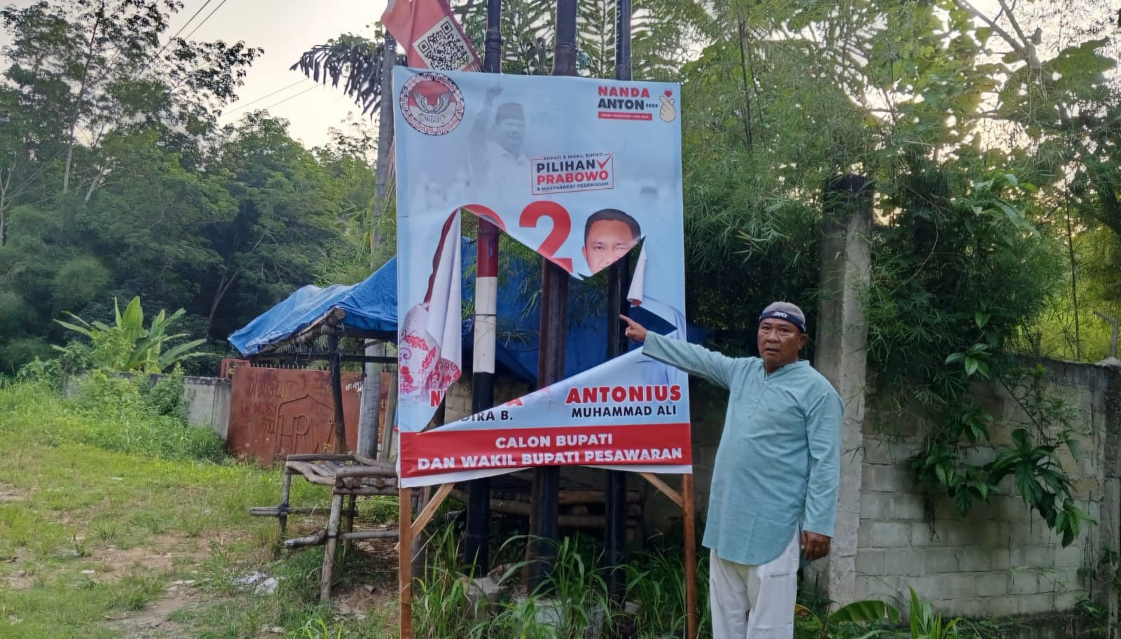 Pilbup Pesawaran Makin Panas, Banner Nanda-Anton Disabotase