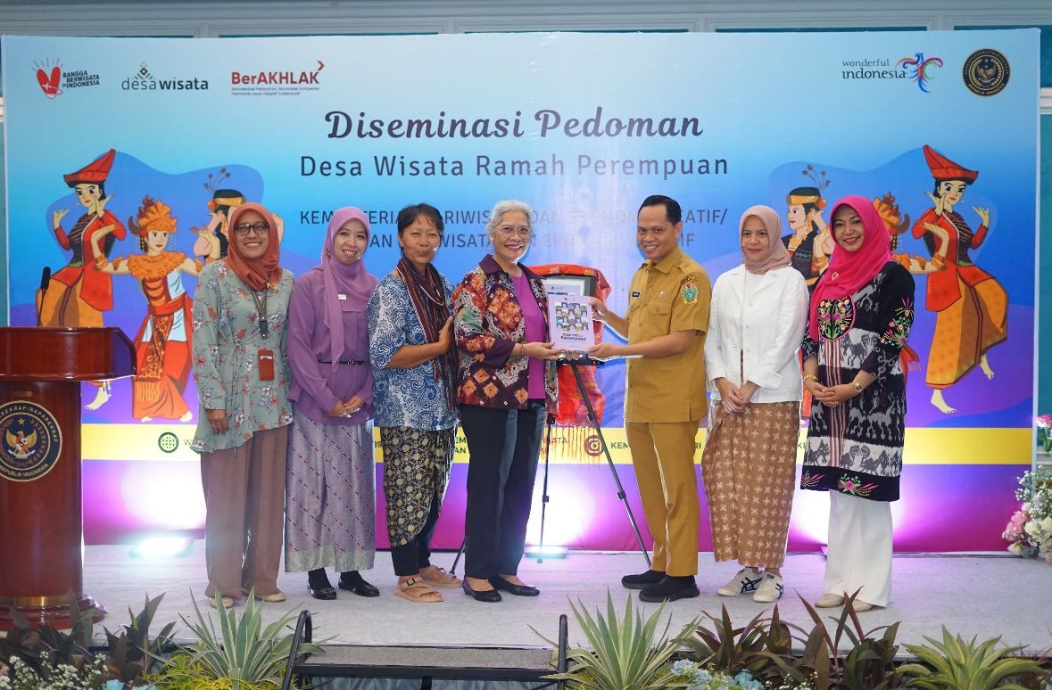 Kemenparekraf Gelar Acara Diseminasi Pedoman Desa Wisata Ramah Perempuan di Medan