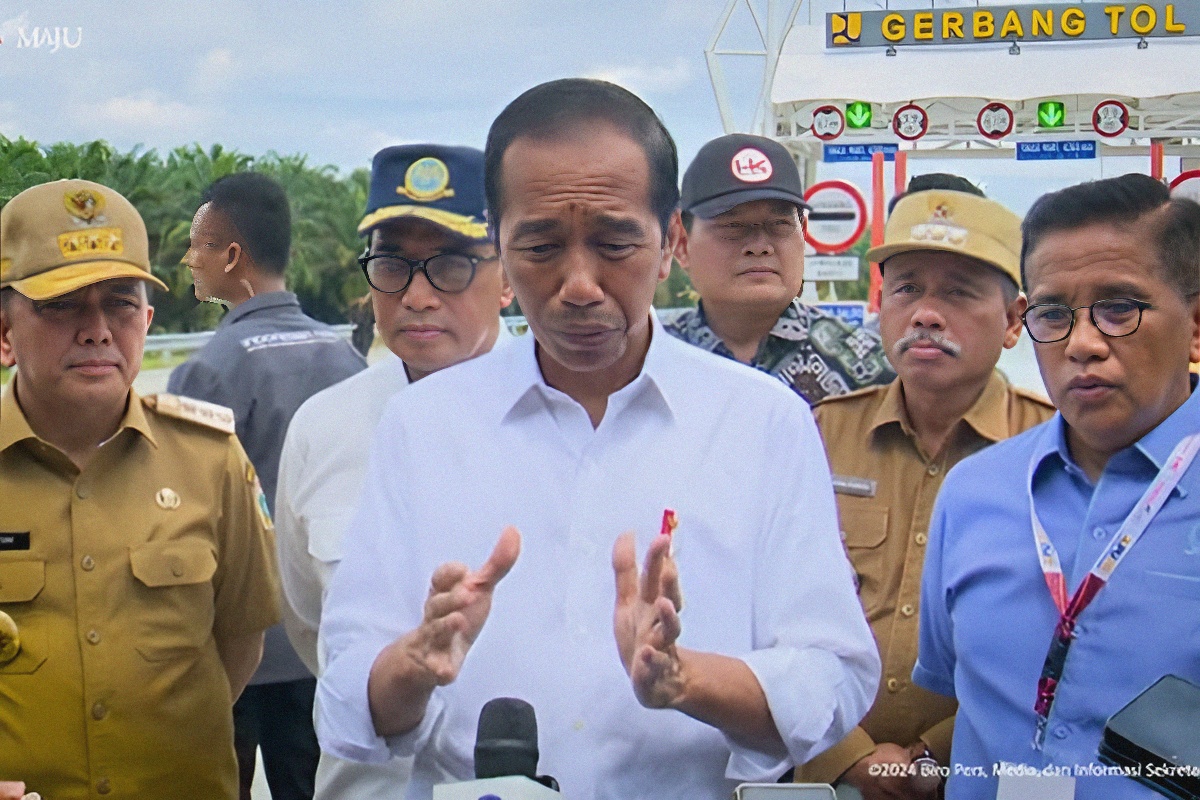 Jokowi Copot Budi Gunawan dari Kepala BIN atas Permintaan Prabowo