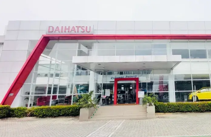 7 Tips Memilih Dealer Mobil Terpercaya Agar Tidak Tertipu