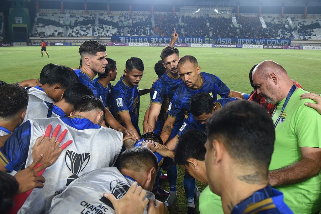 Update Terkini Jelang Persib vs Lion City Sailors, Bojak Hodak : DDS Masih Belum Pasti Main dan Adam Alis Tumbang  
