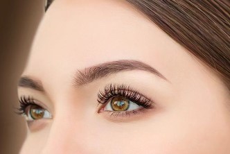 Tampil Lentik dan Cantik, Tips Bulu Mata Sintetis Agar Bisa Bertahan Lama