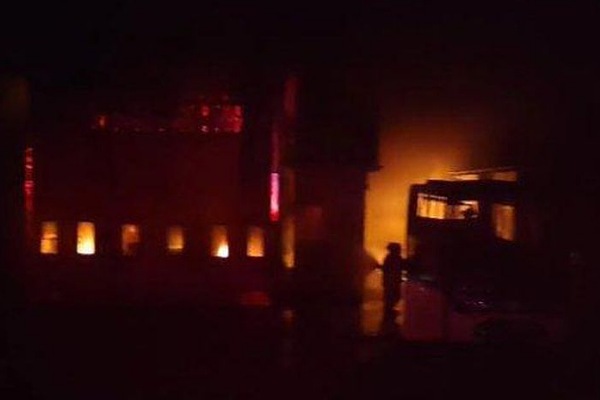 Kabar Busmania: Karoseri Laksana Alami Kebakaran Hebat