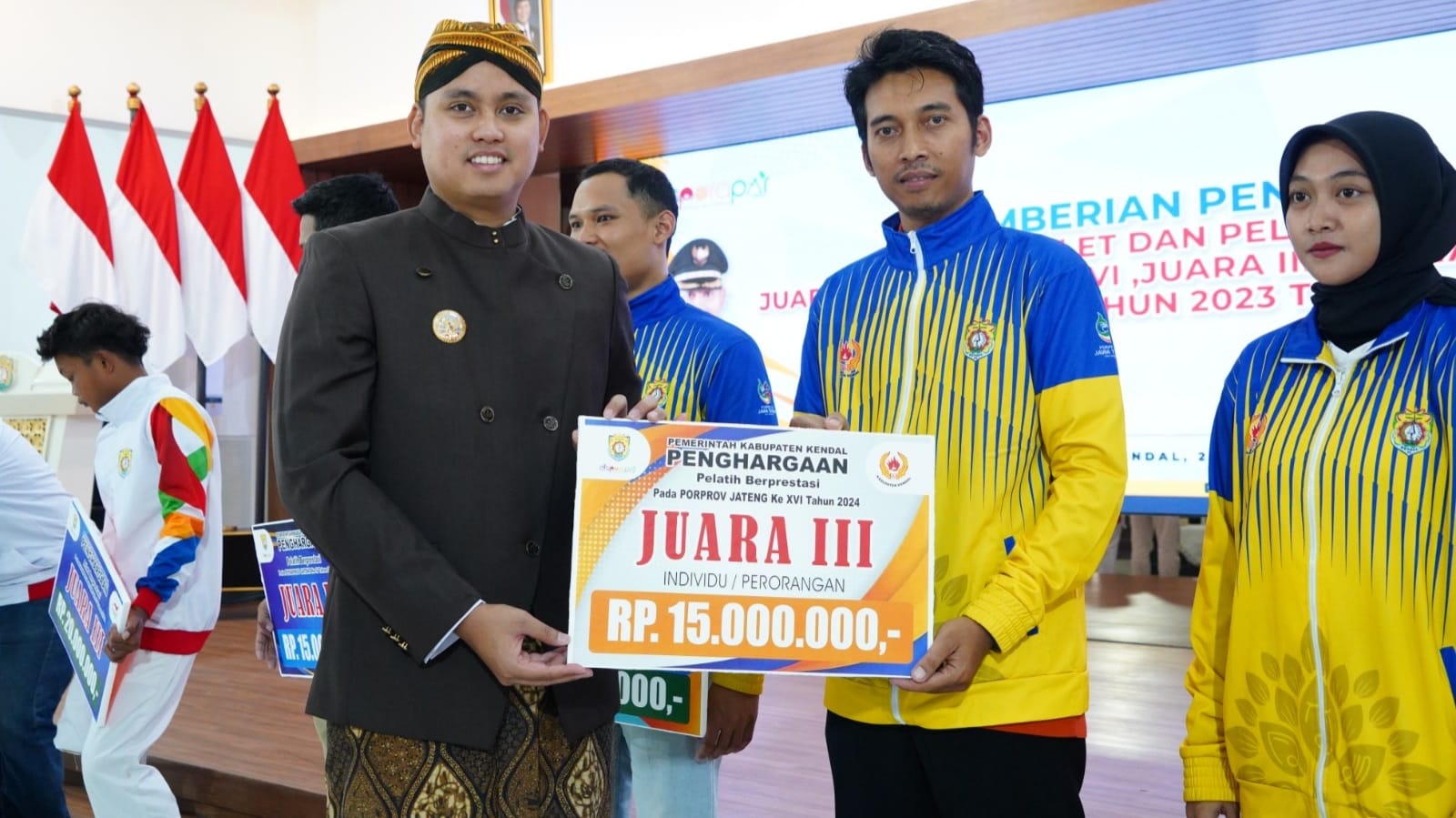 Bonus Atlet dan Pelatih Kendal Cair, Bupati: Porprov 2026 Target Lima Besar