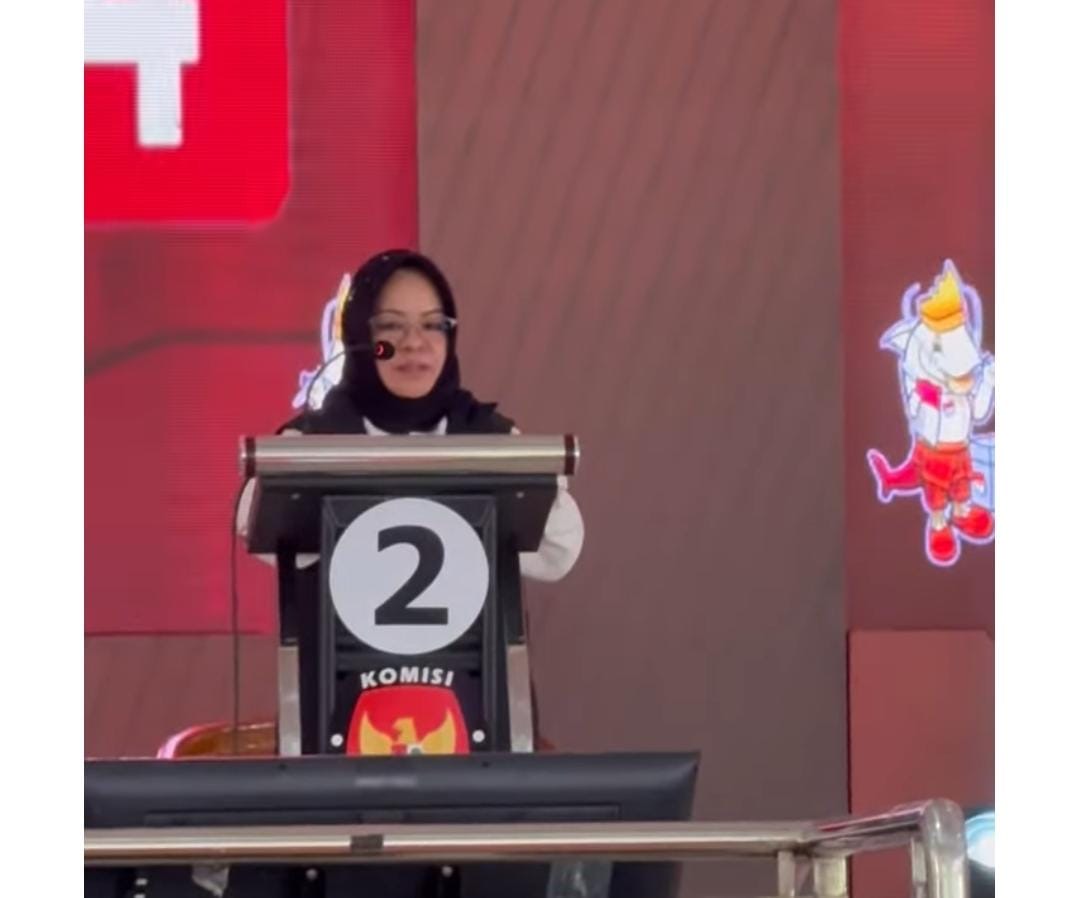 Elfianah Fantastis Memaparkan Visi Dan Misi Dalam Debat Publik Perdana