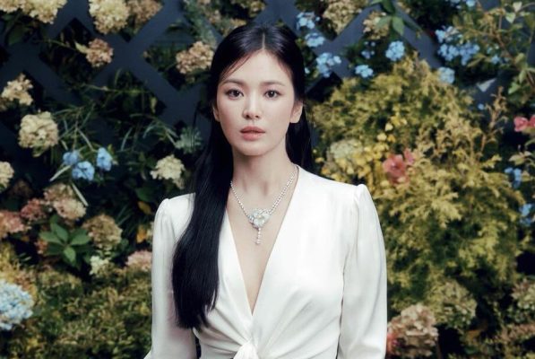 Ngeri, Song Hye-kyo Jadi Biarawati Pembasmi Setan di The Priests 2: Dark Nuns