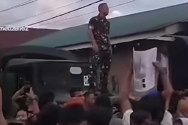 Mencekam Bentrokan Warga dan Oknum TNI di Deli Serdang: Seorang Tewas