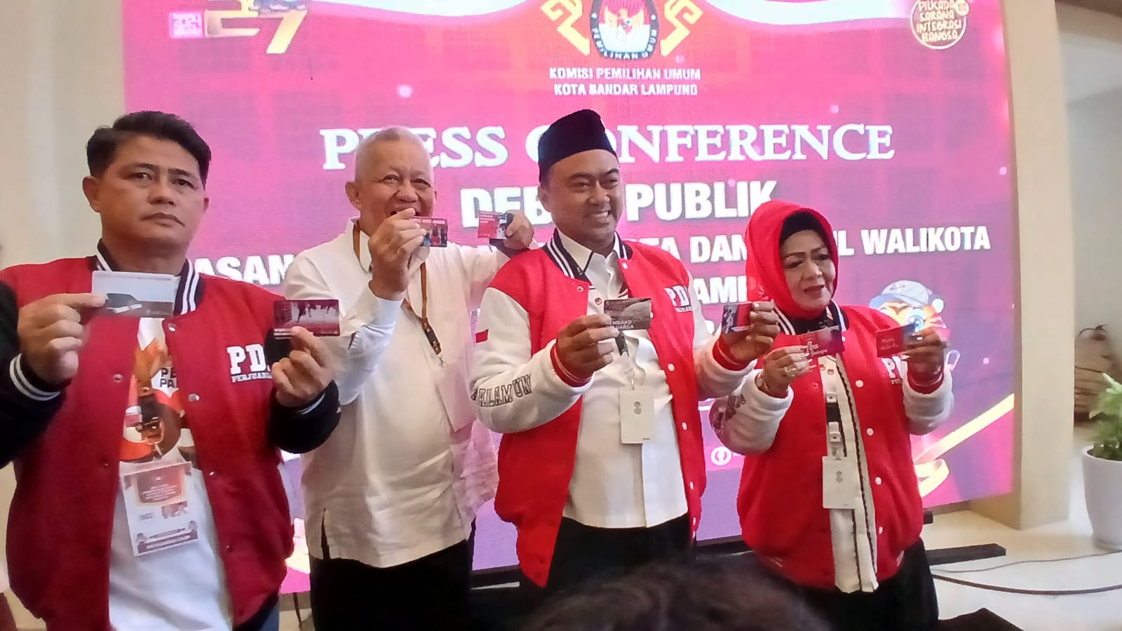 Delapan Kartu Sakti Program Reihana-Aryodhia Untuk Masyarakat Bandarlampung