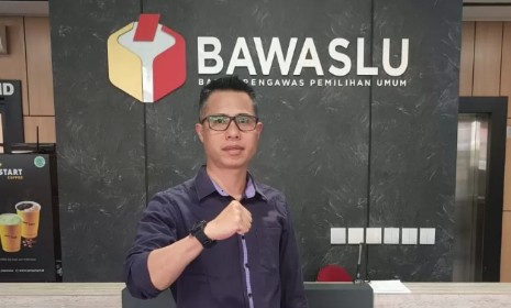 Bawaslu Balam Selidiki Banner Kampanye Hitam Giring Salah Satu Paslon