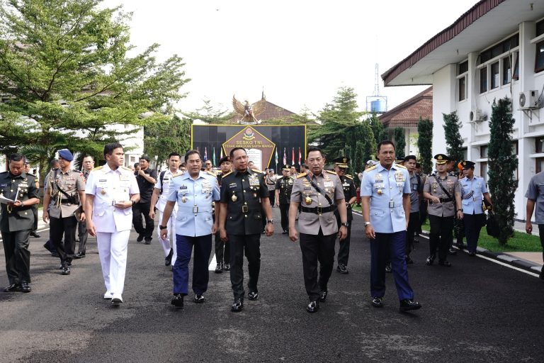 Kapolri Pastikan Sinergitas Bersama TNI Dalam Semua Lini