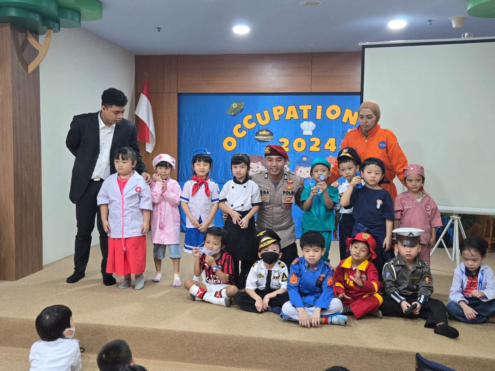 Mengenalkan Profesi Polisi: Polres Jakbar Berikan Langkah Inspiratif untuk Masa Depan Anak Bangsa