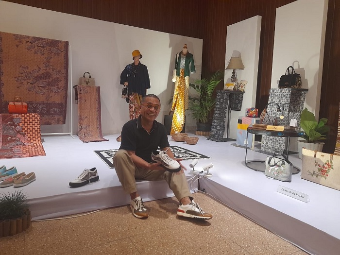 Samuel Wattimena Berbagi Strategi Marketing kepada Pelaku Seni dan UMKM