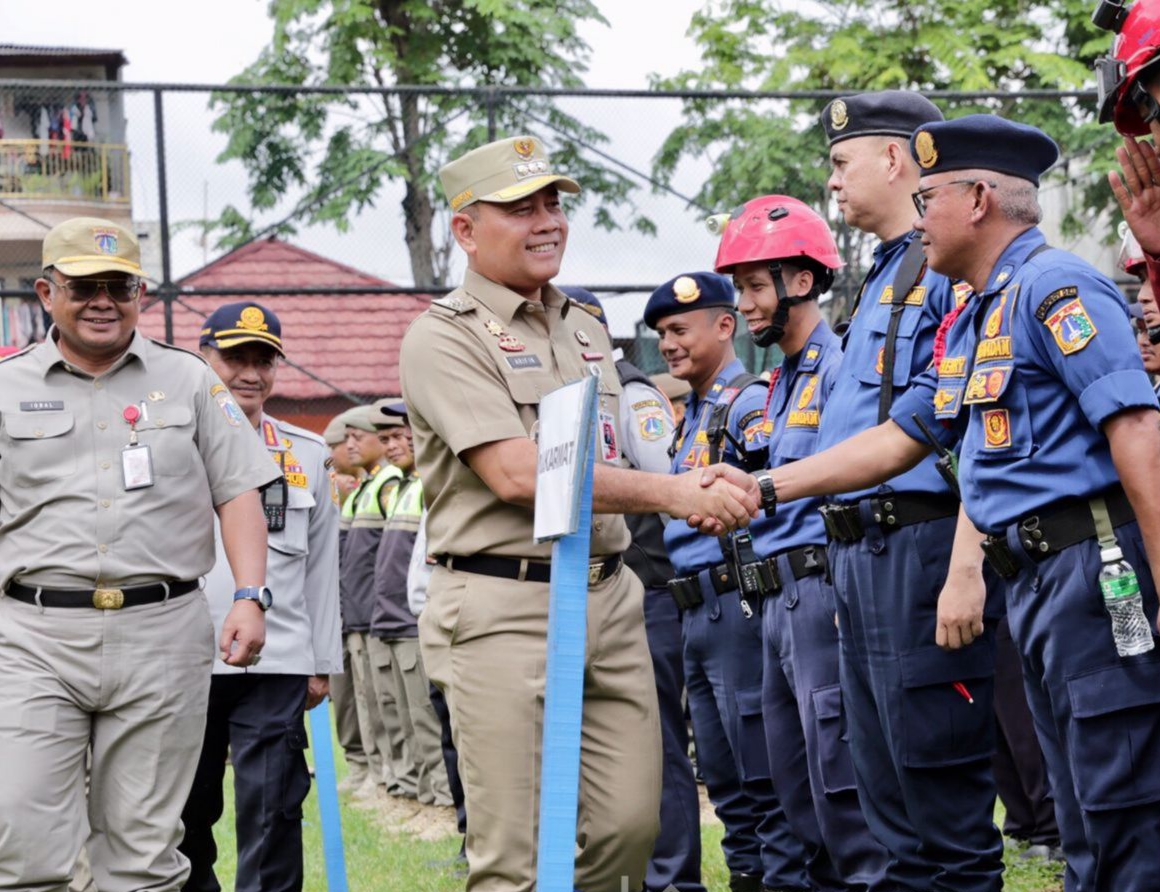 Antisipasi Curah Hujan Ekstrem Jelang Nataru, Wali Kota Arifin Pimpin Apel dan Cek Posko Kesiapsiagaan Bencana