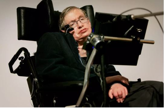 Stephen Hawking Beri Jawaban Sederhana ketika Ditanya Apakah dia Percaya pada Tuhan
