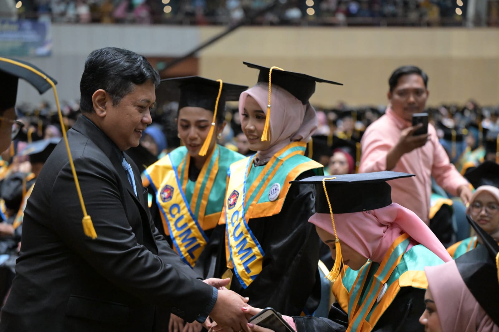 Orasi Ilmiah Wisuda Ke-52 STIEI Jakarta, Wamen Viva Yoga: Optimis Menghadapi Tantangan Kemajuan Zaman, Kunci Sukses
